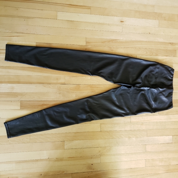 Aritzia Wilfred Free Daria Faux Leather Leggings - Picture 4 of 9